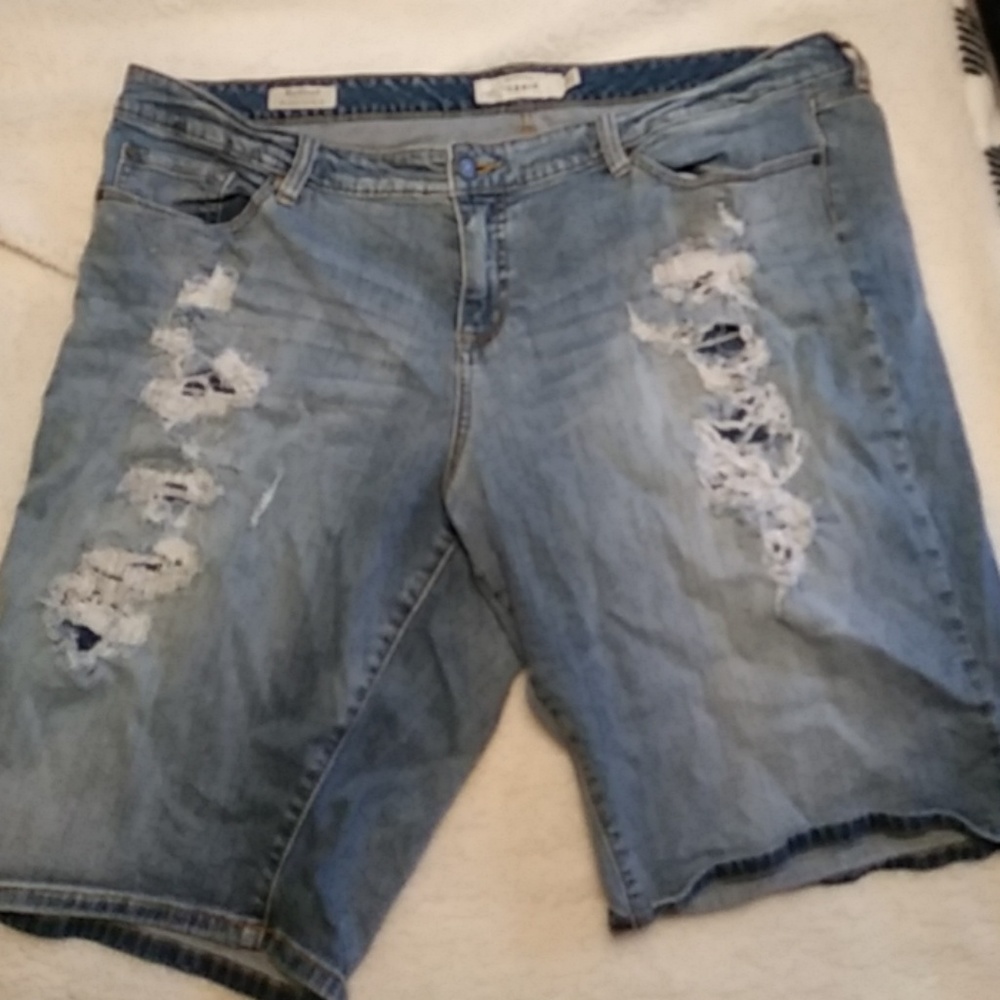 Boyfriend Jean Shorts